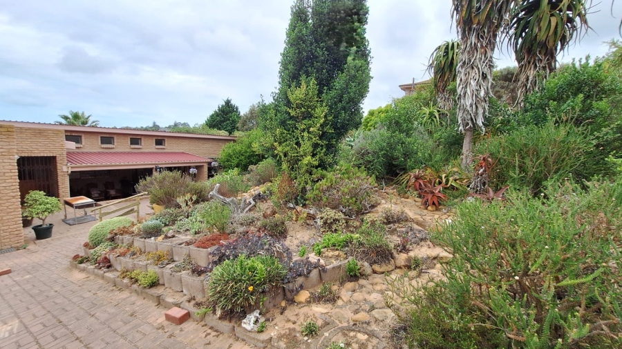 To Let 2 Bedroom Property for Rent in Stilbaai Wes Western Cape